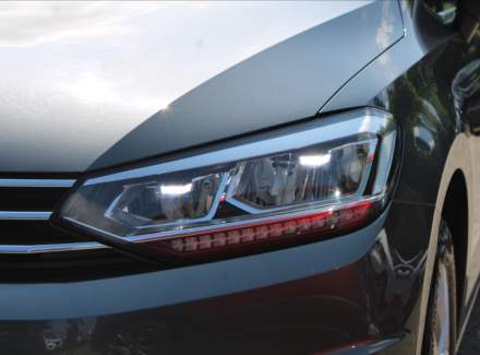Volkswagen - Touran