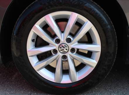 Volkswagen - Touran