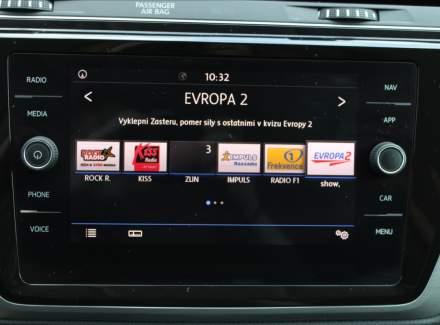Volkswagen - Touran