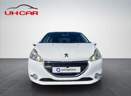 Peugeot - 208