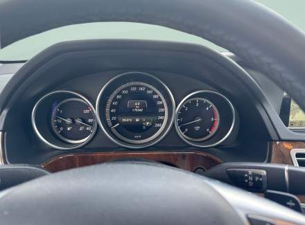 Mercedes-Benz - E-class