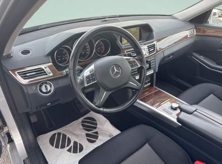 Mercedes-Benz - E-class