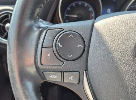 Toyota - Auris