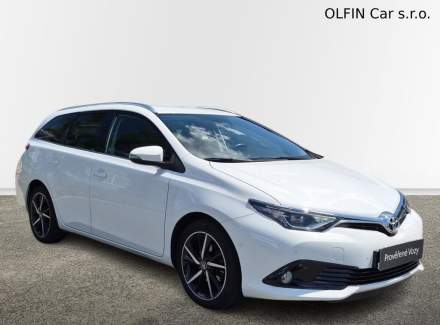 Toyota - Auris
