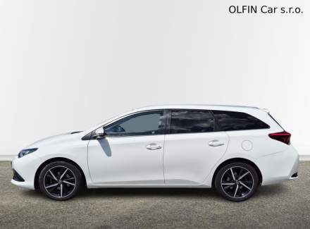 Toyota - Auris