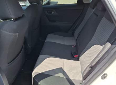 Toyota - Auris