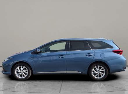Toyota - Auris