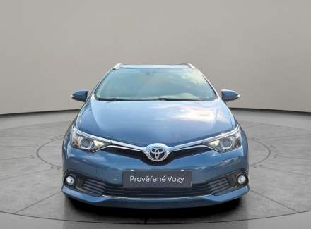 Toyota - Auris