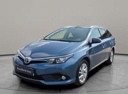 Toyota - Auris
