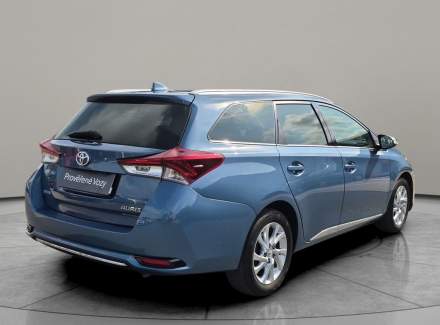 Toyota - Auris