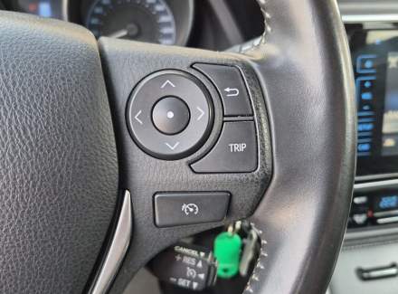 Toyota - Auris