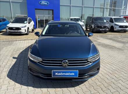 Volkswagen - Passat