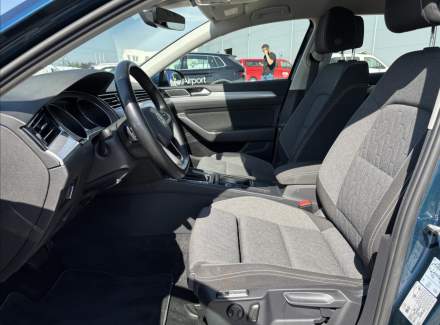 Volkswagen - Passat