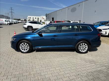 Volkswagen - Passat