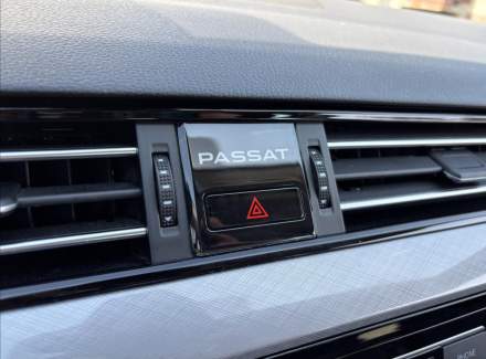 Volkswagen - Passat