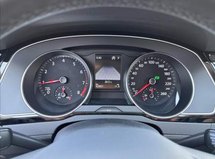 Volkswagen - Passat