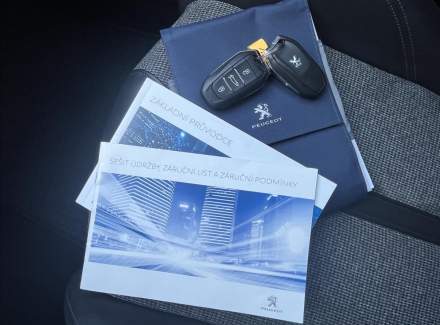 Peugeot - 5008