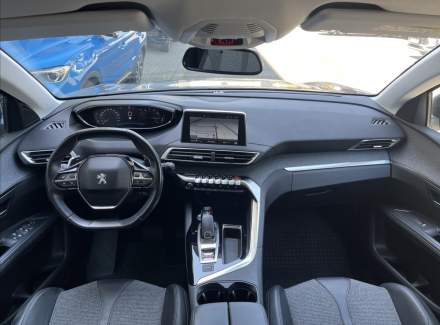 Peugeot - 5008