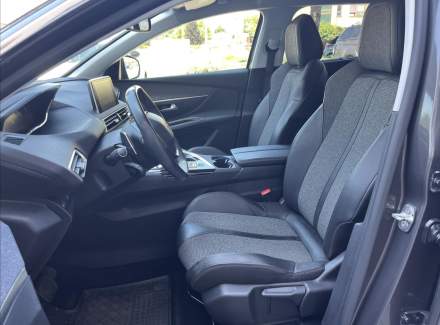 Peugeot - 5008