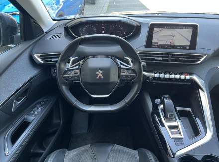 Peugeot - 5008