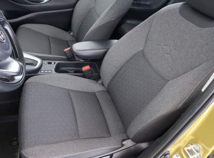Toyota - Yaris Cross