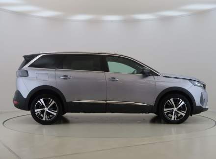 Peugeot - 5008