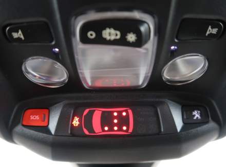 Peugeot - 5008