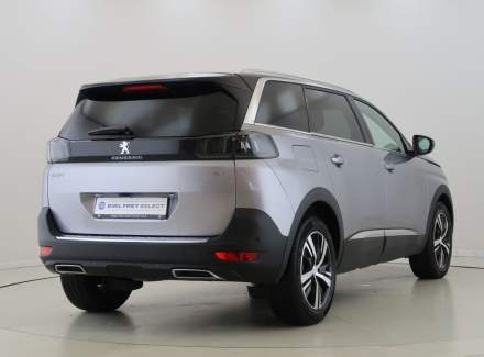 Peugeot - 5008