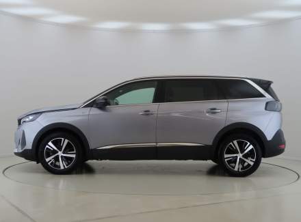 Peugeot - 5008