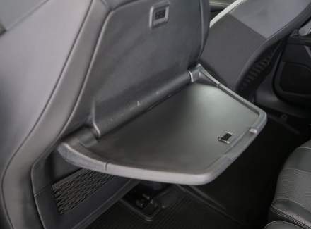 Peugeot - 5008