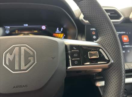 MG - ZS