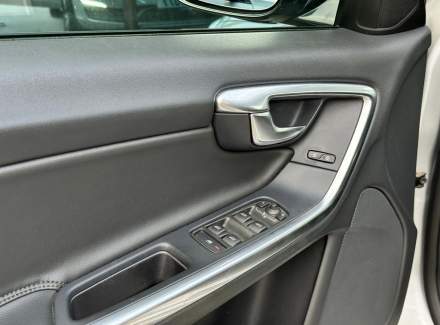 Volvo - V60