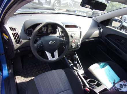 Kia - Cee'd