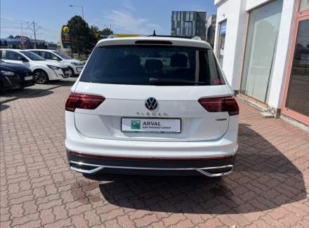 Volkswagen - Tiguan