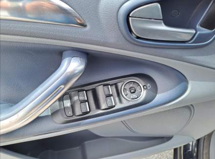 Ford - S-MAX