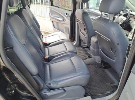 Ford - S-MAX