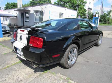 Ford - Mustang