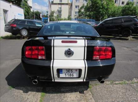 Ford - Mustang