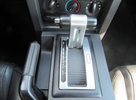 Ford - Mustang