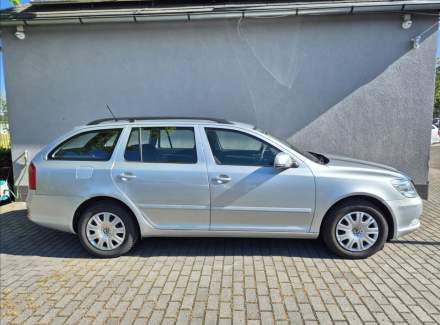 Škoda - Octavia