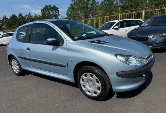 Peugeot - 206