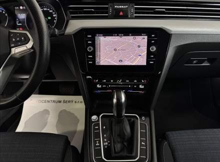 Volkswagen - Passat