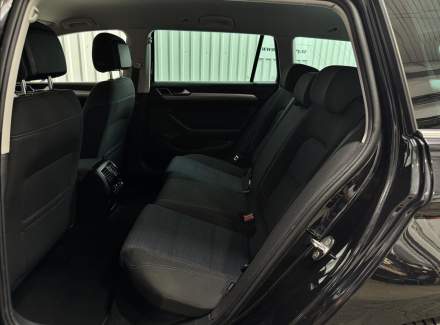 Volkswagen - Passat
