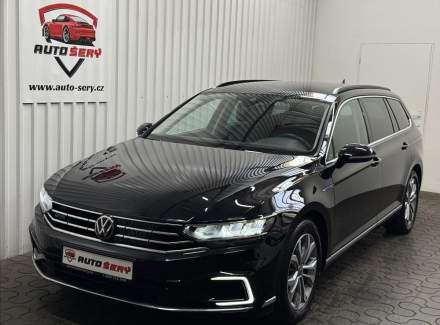Volkswagen - Passat