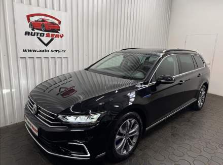 Volkswagen - Passat