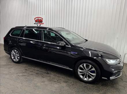 Volkswagen - Passat