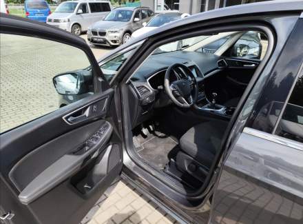 Ford - S-MAX