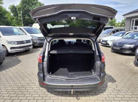 Ford - S-MAX