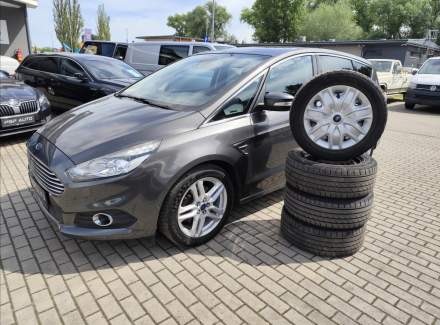 Ford - S-MAX