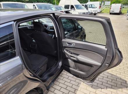 Ford - S-MAX